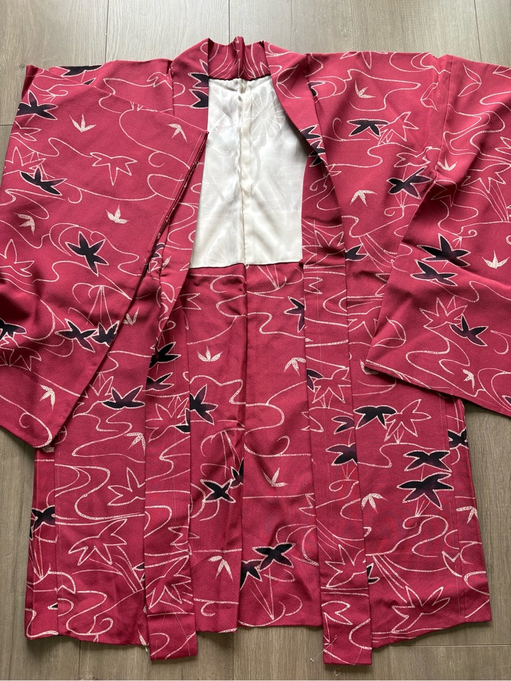 Vintage Japanese silk Kimono Robe with Maple Leaf Pattern